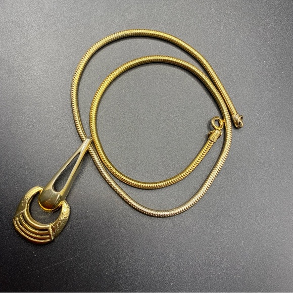 Vintage Gold Tone 18" Snake Chain Retro Pendant - Picture 3 of 7
